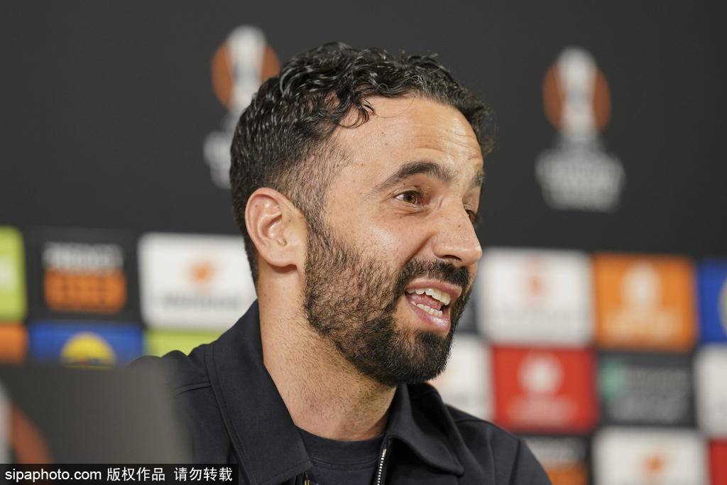 曝曼联高层依旧相信阿莫林 愿意给他时间扭转局面